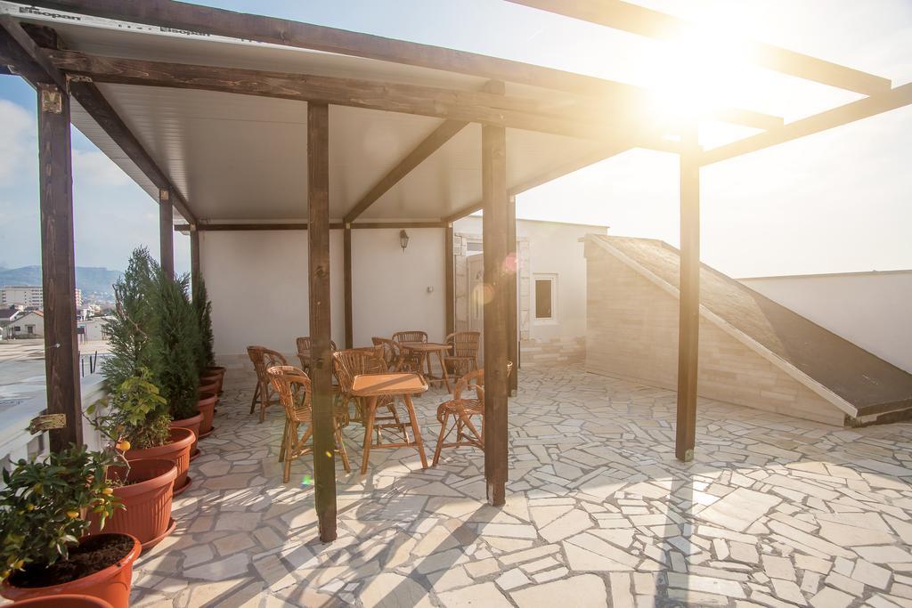 Rooms And Apartments Milana Bar Exterior photo