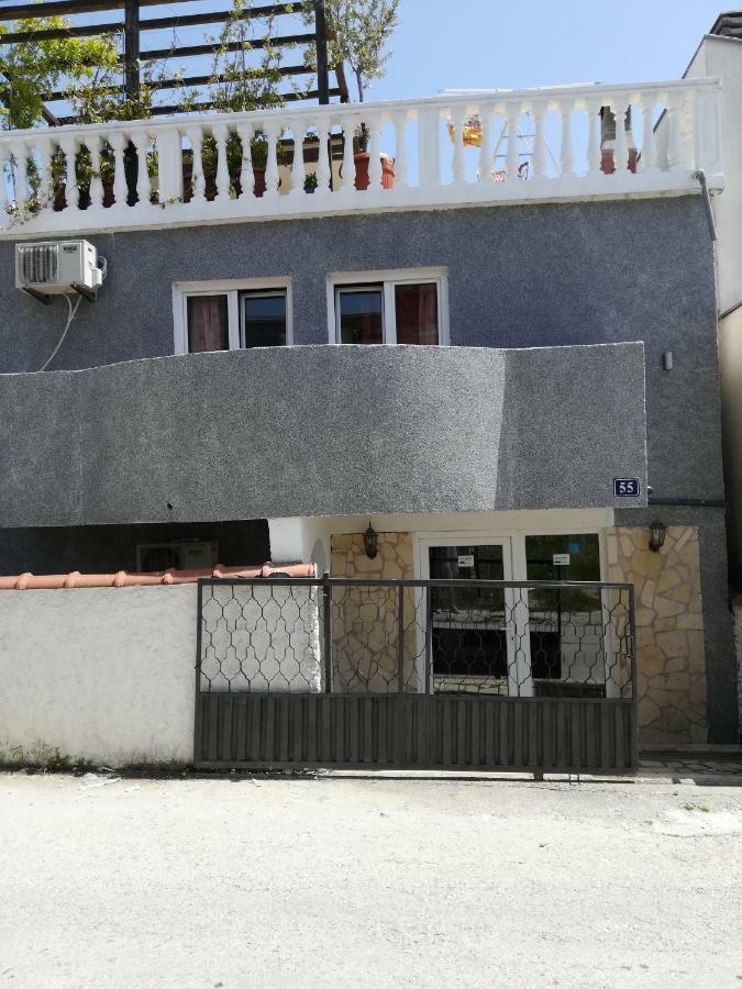 Rooms And Apartments Milana Bar Exterior photo